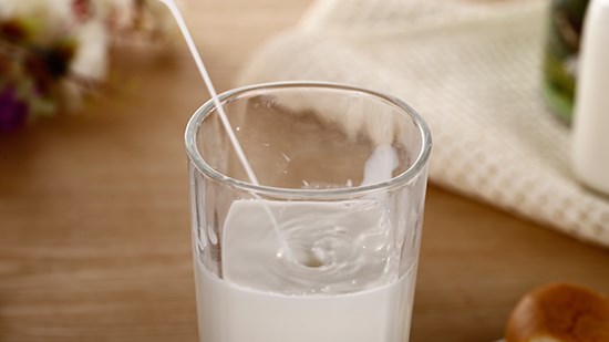 寶寶嗆奶了要怎么辦？