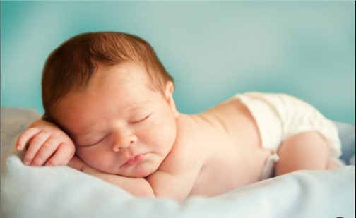 請(qǐng)住手！ 寶寶臉蛋請(qǐng)不要再捏了